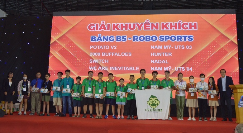 Tìm ra các đội đại diện Việt Nam tham dự vòng Chung kết cuộc thi Robotacon - WRO 2023 tại Panama