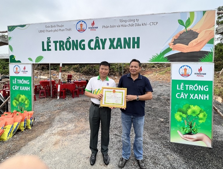 PVFCCo phát động chương trình trồng cây xanh tại TP Phan Thiết