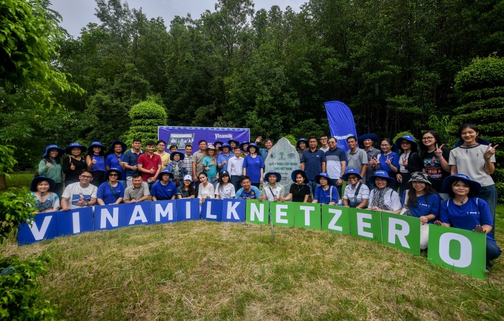 Vinamilk đẩy mạnh hình thành các "Cánh rừng NET ZERO" với dự án tái sinh 25 hecta rừng ngập mặn tại vườn Quốc gia Mũi Cà Mau