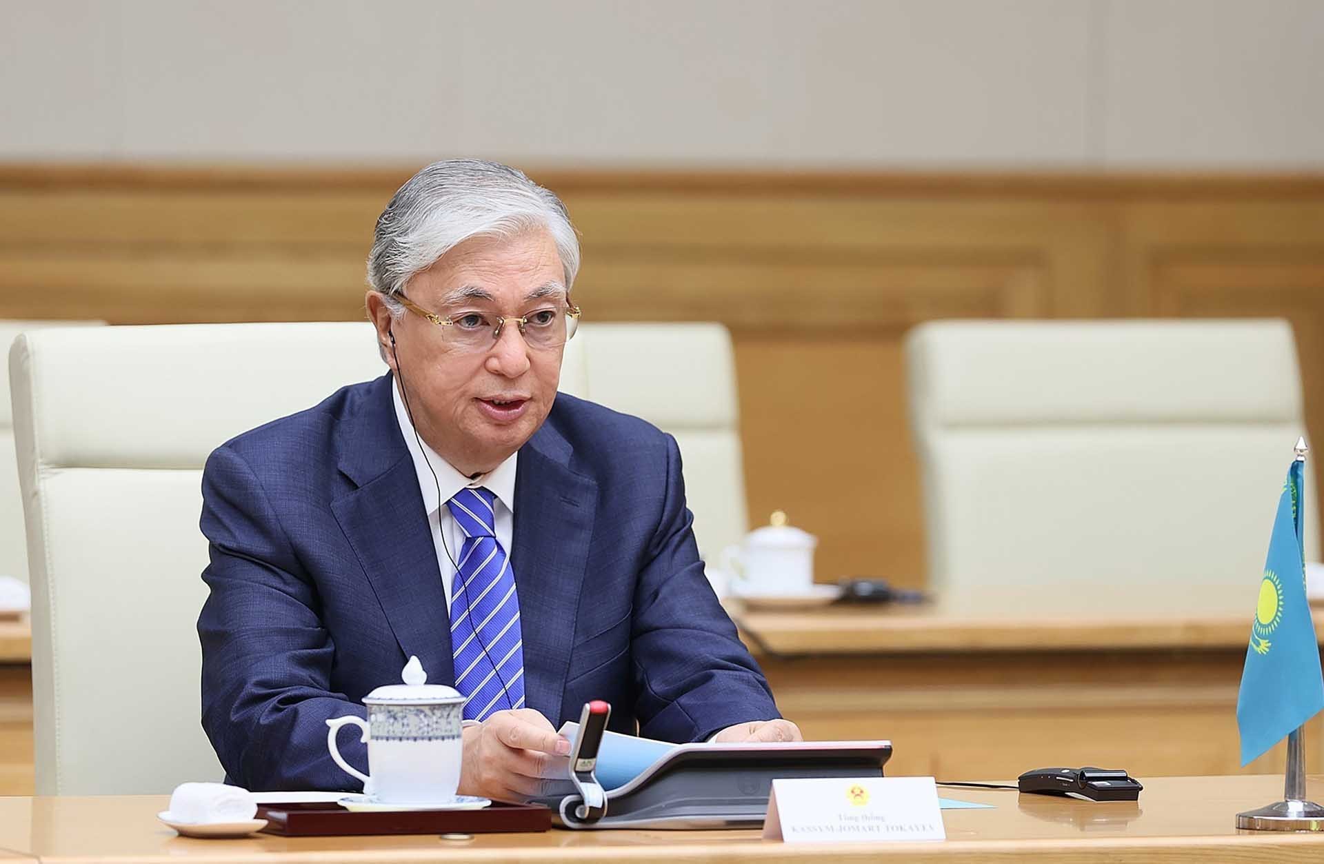 Thủ tướng Phạm Minh Chính hội kiến Tổng thống Kazakhstan