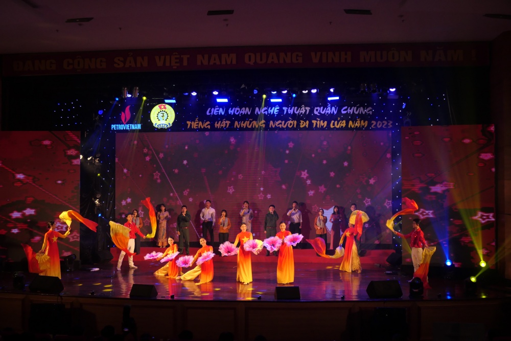 25 tiết mục đặc sắc tham gia Liên hoan “Tiếng hát những người đi tìm lửa” năm 2023 khu vực phía Bắc 25 tiết mục đặc sắc tham gia Liên hoan “Tiếng hát những người đi tìm lửa” năm 2023 khu vực phía Bắc