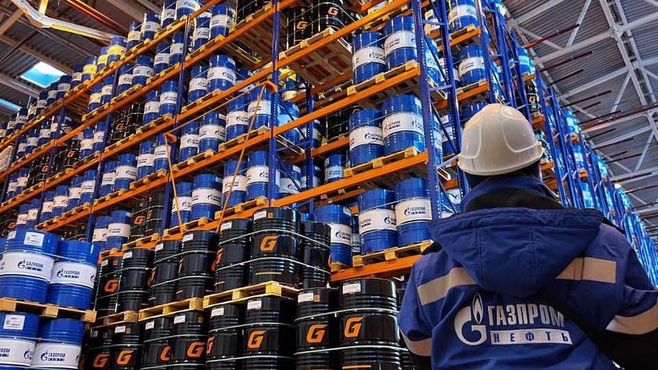 Giữa bão trừng phạt, lợi nhuận quý 2 của Gazprom Neft giảm 43%