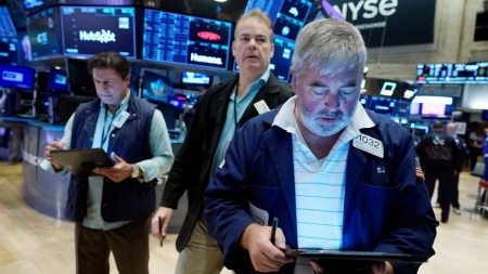 Thị trường chứng khoán thế giới ngày 26/8: Cổ phiếu tăng giá sau một tuần "gập ghềnh"