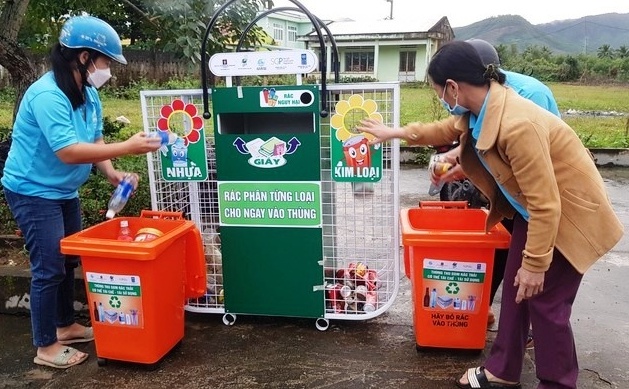 Bình đẳng giới và phát triển toàn diện trong quản lý chất thải nhựa ở Việt Nam