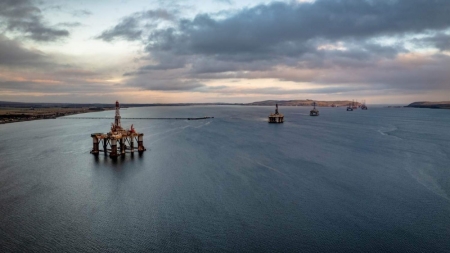 Eni bắt đầu khai thác dầu khí từ mỏ lớn nhất Bờ Biển Ngà