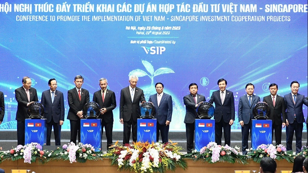 [PetroTimesTV] Thúc đẩy các dự án hợp tác đầu tư Việt Nam - Singapore