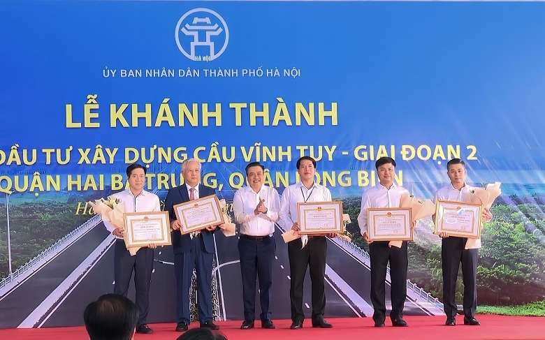 Thủ tướng Chính phủ Phạm Minh Chính dự lễ khánh thành cầu Vĩnh Tuy - giai đoạn 2