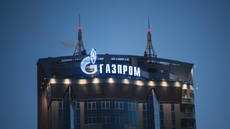 Lợi nhuận của Gazprom giảm 8 lần