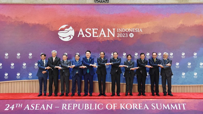 Làm sâu sắc hơn quan hệ ASEAN và các đối tác, đóng góp tích cực hơn cho hòa bình, ổn định, hợp tác và phát triển ảnh 4