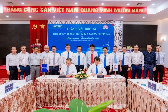 PTSC ký thoả thuận hợp tác với Trường Đại học Hàng hải Việt Nam