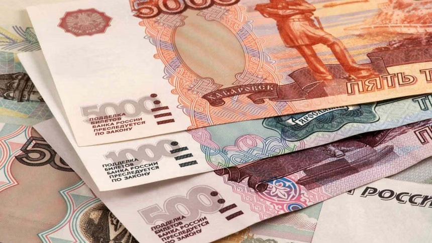 Nga tăng cường các biện pháp để hỗ trợ đồng rúp mất giá