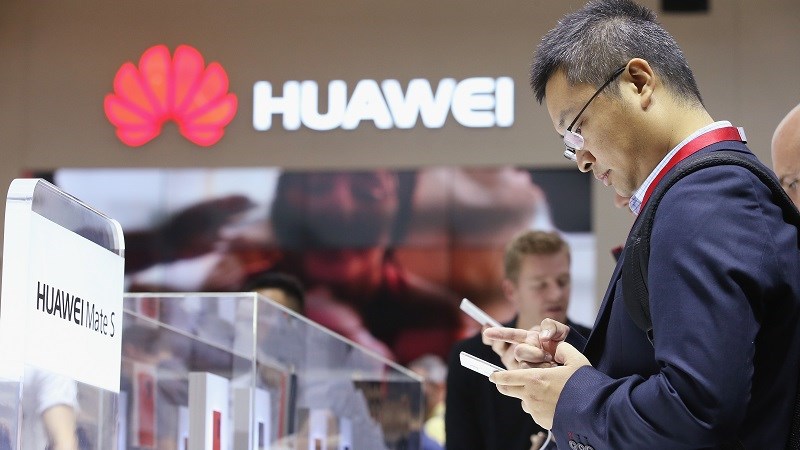 nếu người dùng ở Trung Quốc muốn từ bỏ Apple, những chiếc điện thoại Huawei mới có thể là một lựa chọn thay thế.