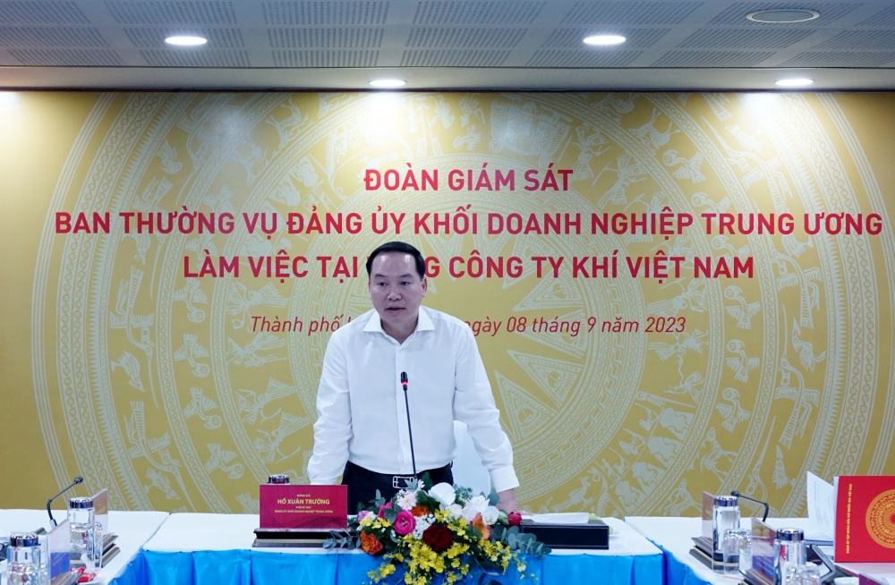 Đồng chí Hồ Xuân Trường, Phó Bí thư Đảng ủy Khối DNTW, Trưởng Đoàn giám sát phát biểu kết luận