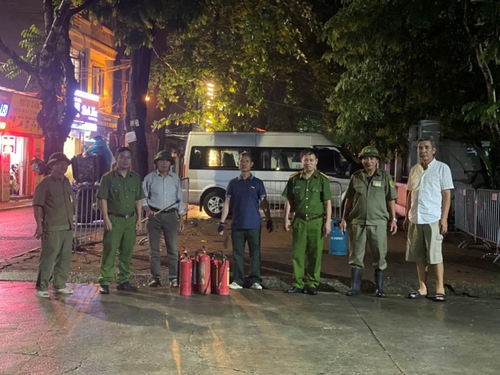 Quận Bắc Từ Liêm (Hà Nội): Các tổ liên gia diễn tập chữa cháy và cứu nạn, cứu hộ Quận Bắc Từ Liêm (Hà Nội): Các tổ liên gia diễn tập chữa cháy và cứu nạn, cứu hộ
