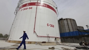Vì sao Trung Quốc dự trữ khối lượng lớn dầu thô trong tháng 8?