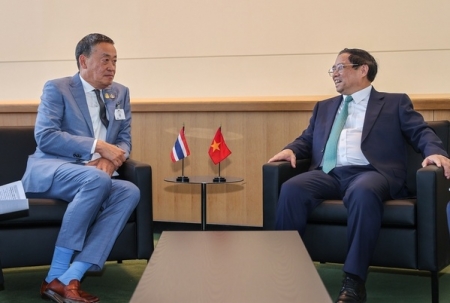 Thủ tướng Chính phủ Phạm Minh Chính gặp Thủ tướng Thái Lan