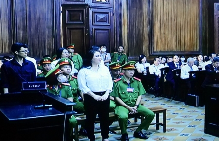 Bà Nguyễn Phương Hằng lĩnh 3 năm tù