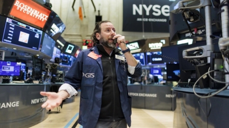 Thị trường chứng khoán thế giới ngày 21/9: Dow Jones giảm ngày thứ ba khi lãi suất trái phiếu kho bạc tăng
