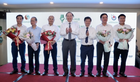 Petrovietnam và các đơn vị đồng hành cùng CLB Báo chí Phát triển Xanh hướng đến Net Zero Carbon