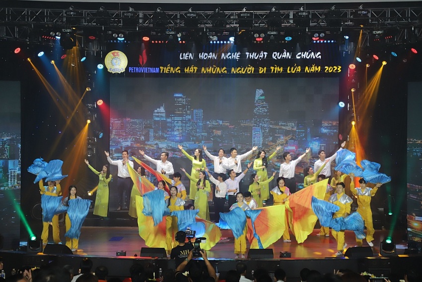 Ấn tượng Liên hoan “Tiếng hát Những người đi tìm lửa” khu vực phía Nam Ấn tượng Liên hoan “Tiếng hát Những người đi tìm lửa” khu vực phía Nam