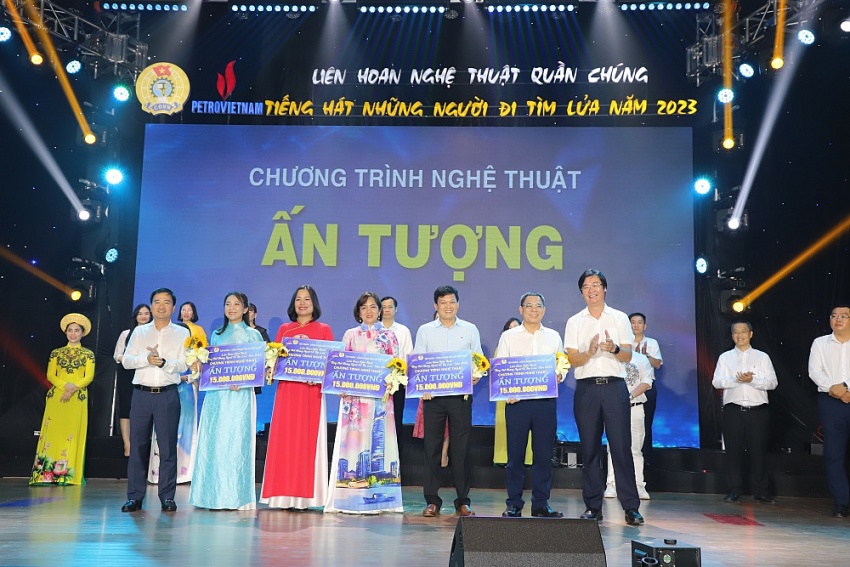 Ấn tượng Liên hoan “Tiếng hát Những người đi tìm lửa” khu vực phía Nam Ấn tượng Liên hoan “Tiếng hát Những người đi tìm lửa” khu vực phía Nam