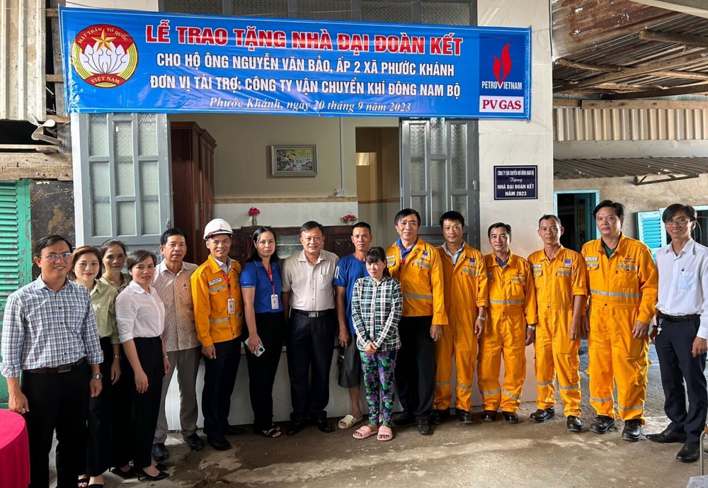 Công ty Vận chuyển Khí Đông Nam Bộ trao tặng nhà Đại đoàn kết tại huyện Nhơn Trạch, tỉnh Đồng Nai