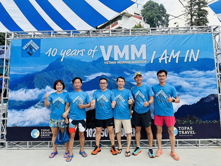 Gặp gỡ runner Lê Thị Hằng, mang dép chạy 100km gây “sốt” giải siêu địa hình Vietnam Mountain Marathon