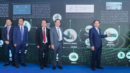 [PetroTimesTV] Phó Thủ tướng Trần Lưu Quang khai trương gian triển lãm chuỗi giá trị hydro xanh của Petrovietnam tại Techconnect and Innovation Viet Nam 2023