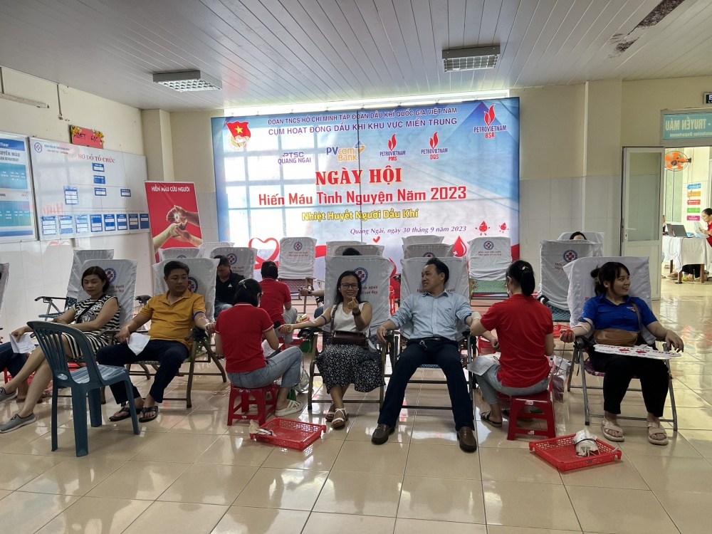 Tuổi trẻ BSR phối hợp cùng Cụm hoạt động Dầu khí miền Trung tổ chức hiến máu tình nguyện năm 2023 Tuổi trẻ BSR phối hợp cùng Cụm hoạt động Dầu khí miền Trung tổ chức hiến máu tình nguyện năm 2023