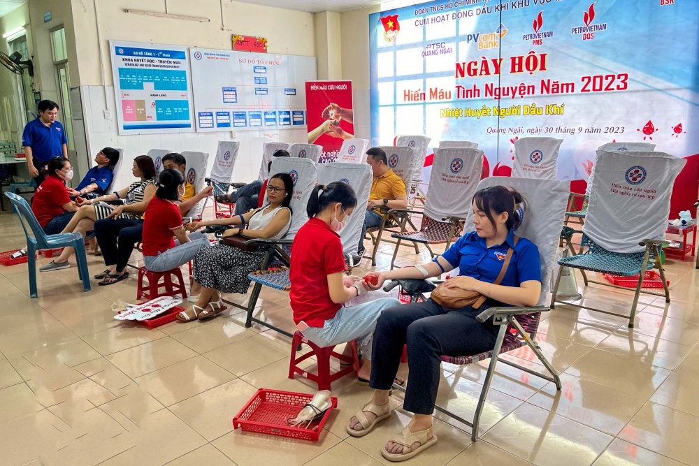 Tuổi trẻ BSR phối hợp cùng Cụm hoạt động Dầu khí miền Trung tổ chức hiến máu tình nguyện năm 2023