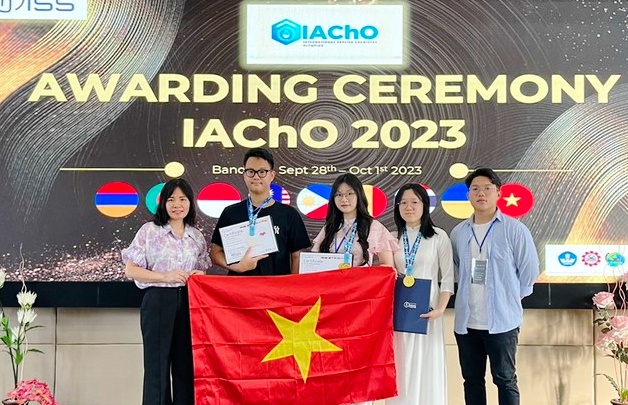 Học sinh Việt Nam giành 3 huy chương Olympic Hóa học ứng dụng quốc tế 2023