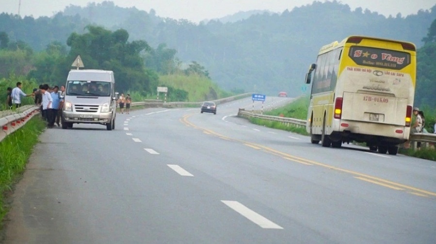 Kiến nghị mở rộng cao tốc Nội Bài - Lào Cai lên 4 làn xe