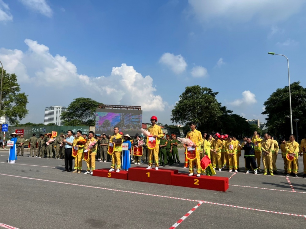 UBND quận Bắc Từ Liêm tổ chức hội thi thể thao nghiệp vụ chữa cháy, cứu nạn, cứu hộ