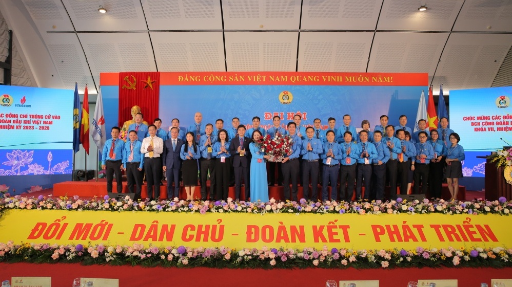 Dành trọn niềm tin, kỳ vọng vào Đại hội XIII Công đoàn Việt Nam