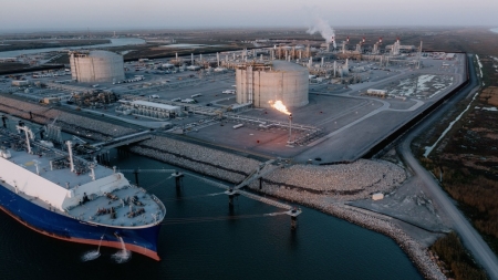 Gazprom: Xuất khẩu LNG quá đà có thể dẫn tới thiếu nguồn cung trong nước