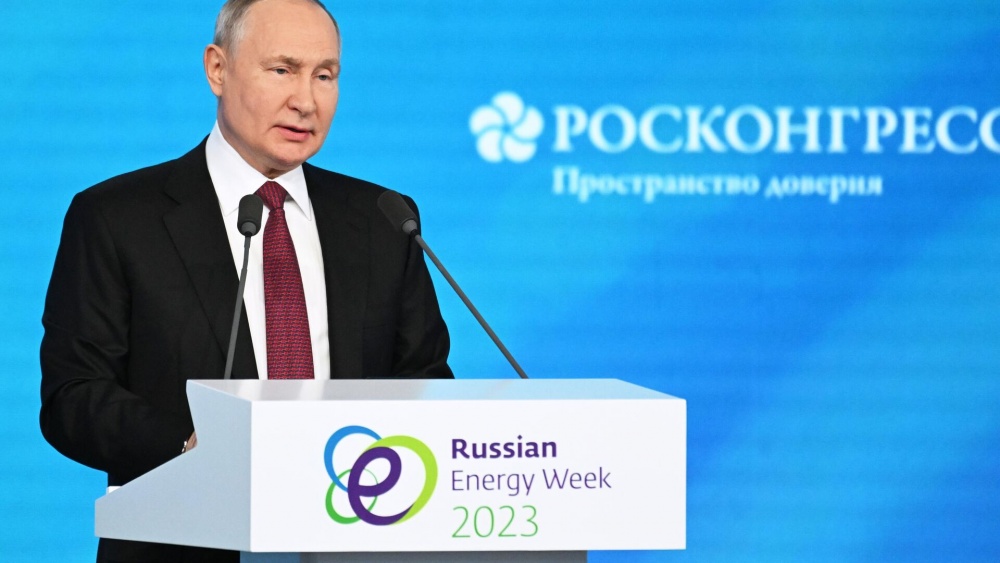 Tổng thống Putin: Chính sách cắt giảm của OPEC+ sẽ được kéo dài