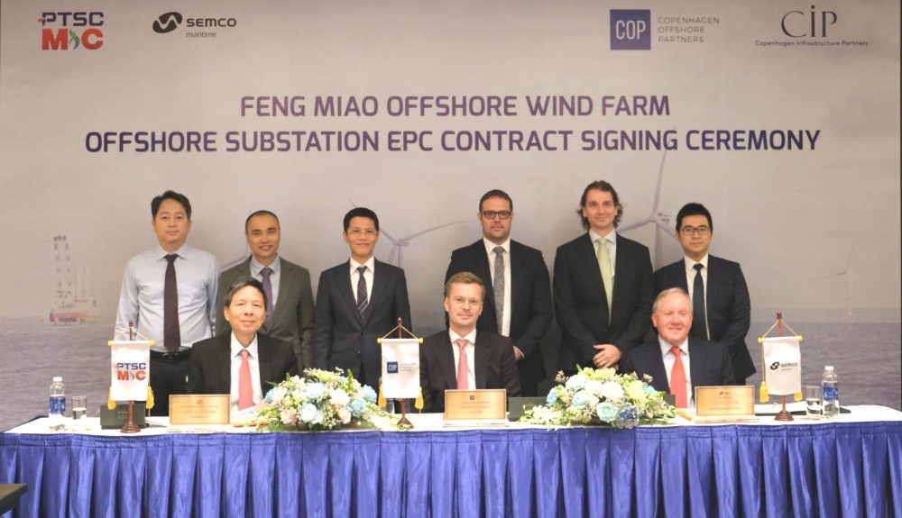 CIP ký hợp đồng với Liên danh PTSC M&C và Semco Maritime về cung cấp trạm biến áp điện gió ngoài khơi