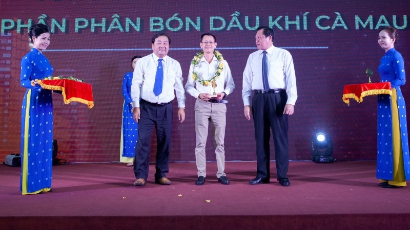 Phân bón Cà Mau: Doanh nghiệp tiêu biểu tỉnh Cà Mau năm 2023