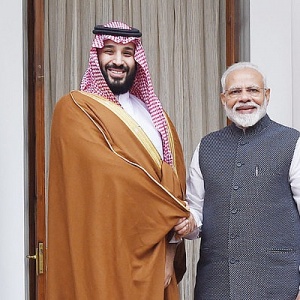 Ấn Độ “nhờ” Ả Rập Xê-út phát triển nguồn dự trữ dầu mỏ chiến lược