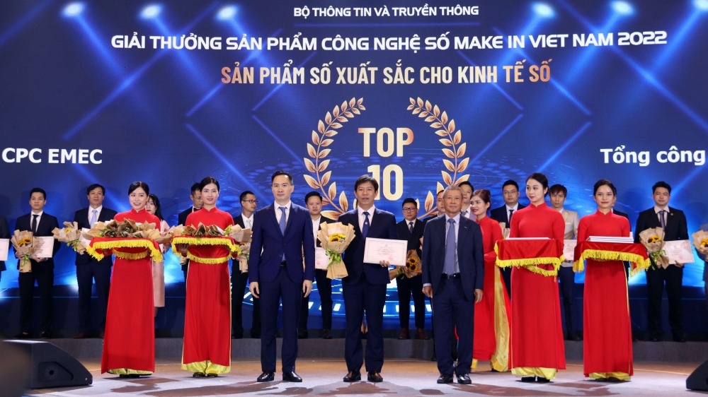 Xu thế - Thách thức - Giải pháp chuyển đổi số ngành Điện