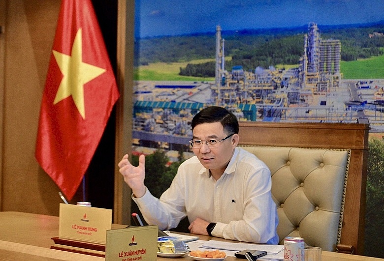 Tổng Giám đốc Petrovietnam Lê Mạnh Hùng chủ trì cuộc họp.