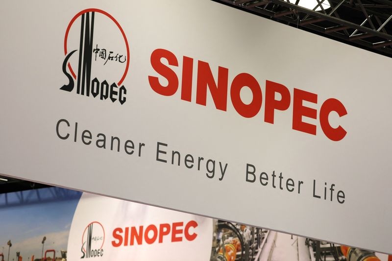 Sinopec ký thỏa thuận dự án polyethylene ở Kazakhstan