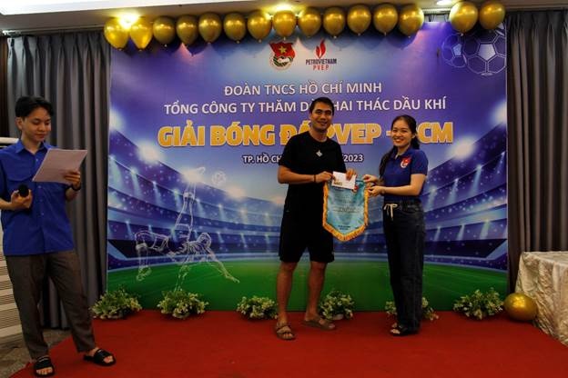 Đoàn Thanh niên PVEP tổ chức giải bóng đá giao hữu PVEP khu vực thành phố Hồ Chí Minh