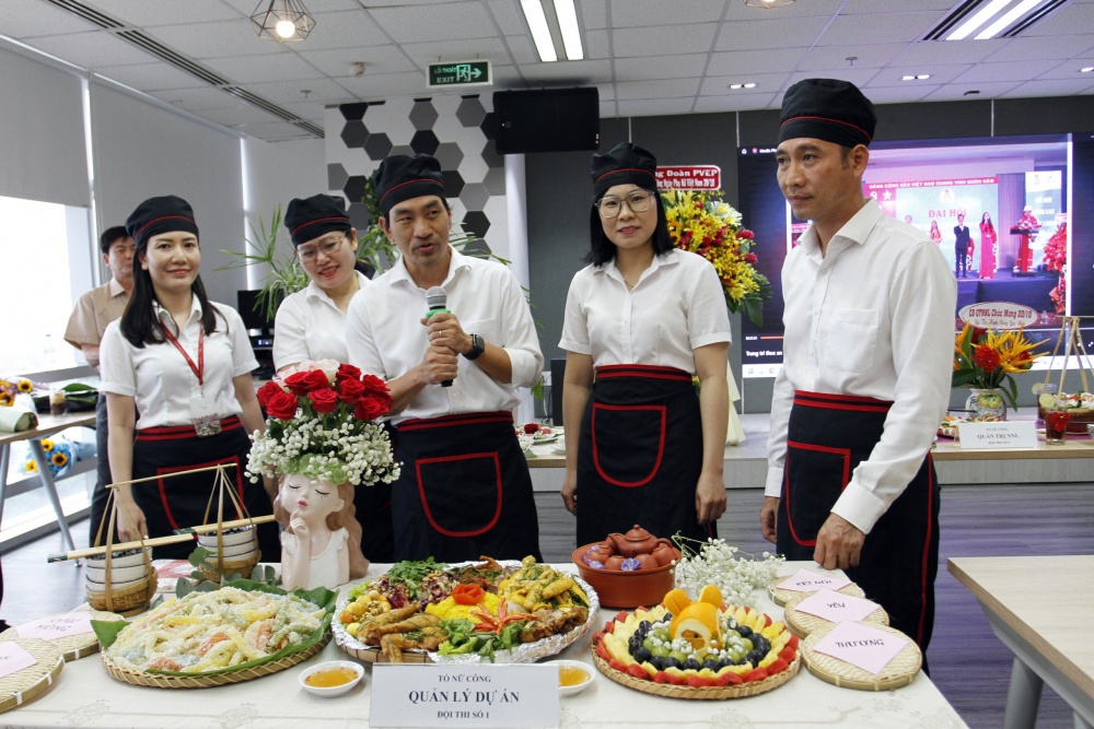 Công đoàn PVEP thành phố Hồ Chí Minh tổ chức Hội Trang trí món ăn Việt