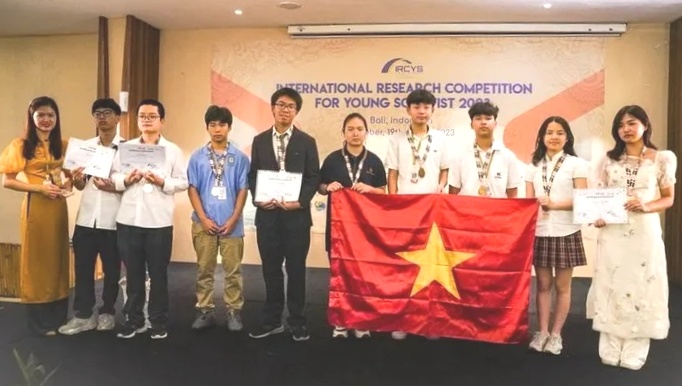 Học sinh Việt Nam giành 2 huy chương cuộc thi nghiên cứu khoa học quốc tế 2023