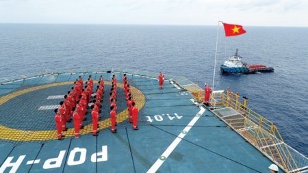 Đảng bộ Tập đoàn Dầu khí Quốc gia Việt Nam hướng dẫn tổ chức kỷ niệm 15 năm thành lập