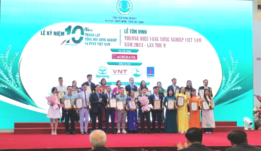 PVFCCo đạt “Thương hiệu Vàng nông nghiệp Việt Nam năm 2023”