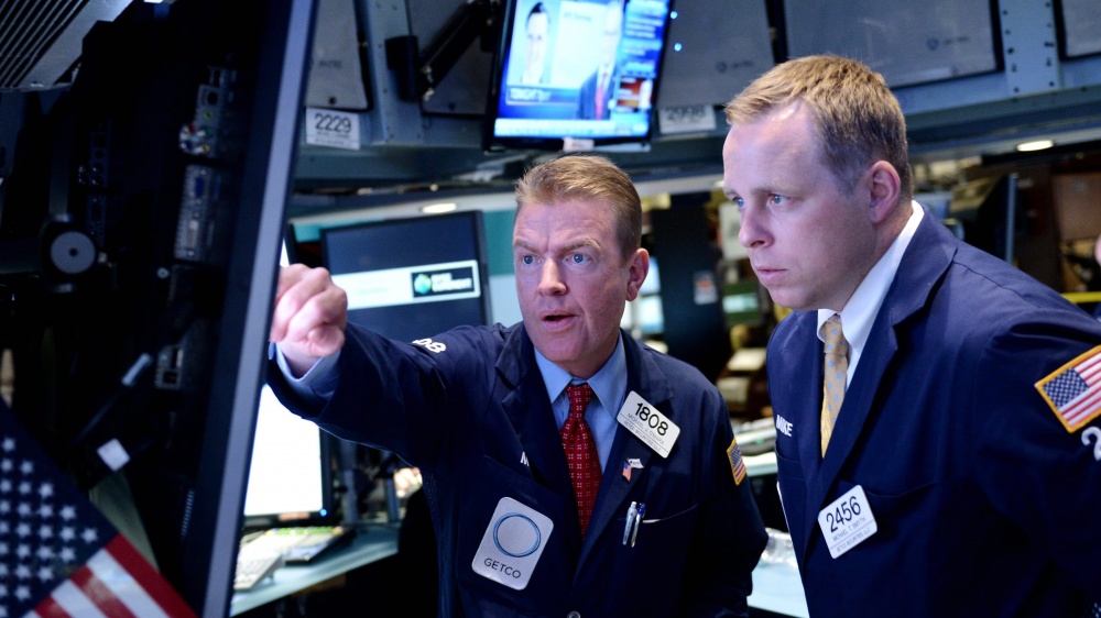 Thị trường chứng khoán thế giới ngày 25/10: Cổ phiếu công nghệ kéo các chỉ số giảm điểm