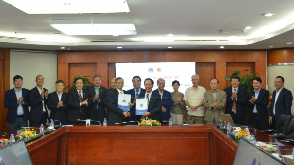 Hội Dầu khí Việt Nam và Hội Công nghệ Khoan – Khai thác Việt Nam ký thỏa thuận hợp tác