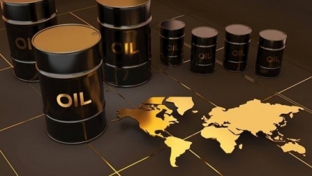 IEA: Tồn kho dầu toàn cầu giảm trong tháng 10